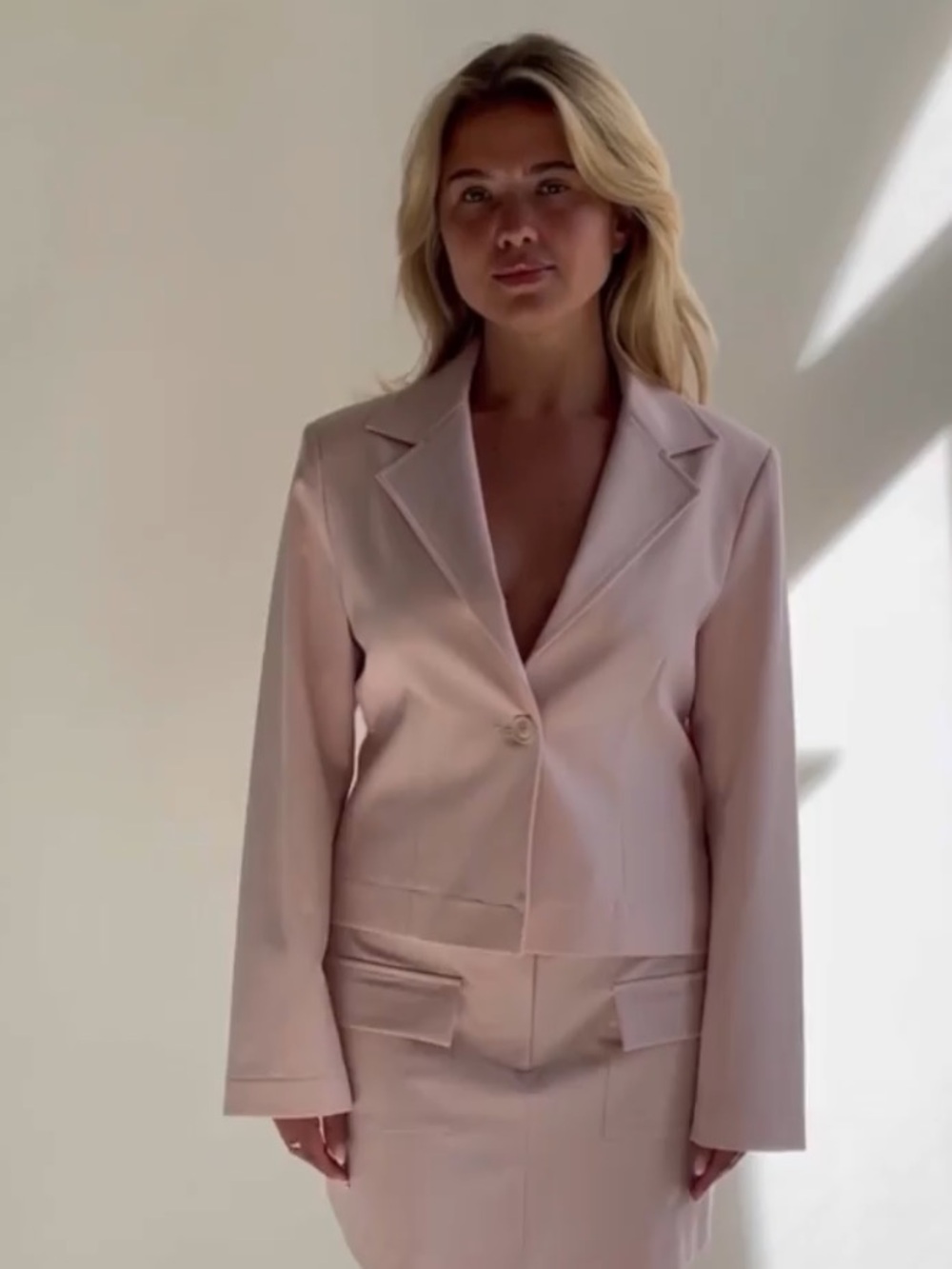 Djerf Avenue Day-to-day Blazer Blush Small - Picture 10 of 12